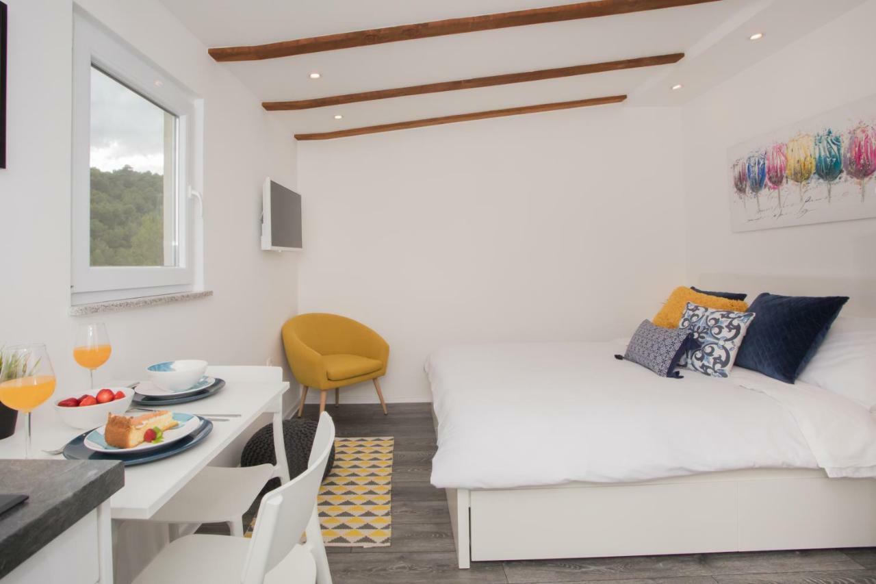 Studio Apartment Skatula Skradin Exteriör bild